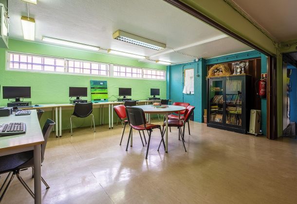 ESPAÇO JOVEM