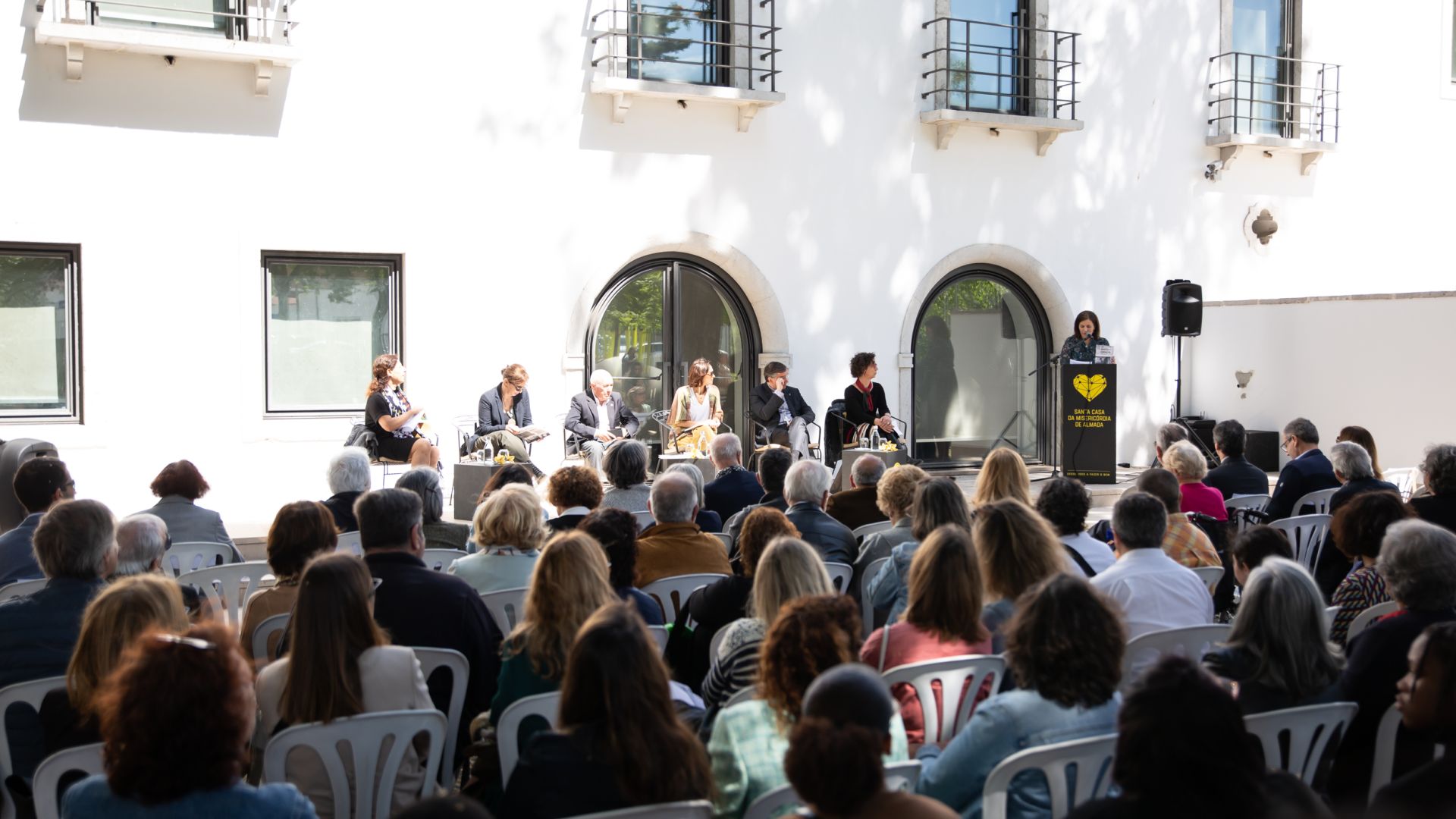 469 Anos a Fazer o Bem