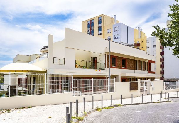 CENTRO DE DIA E CONVÍVIO - CENTRO INTEGRADO ARCO-ÍRIS